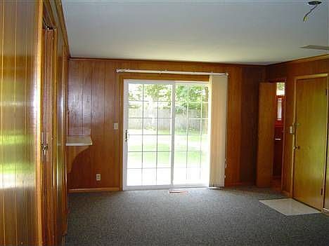 5th image of 1200 Leslie Ln