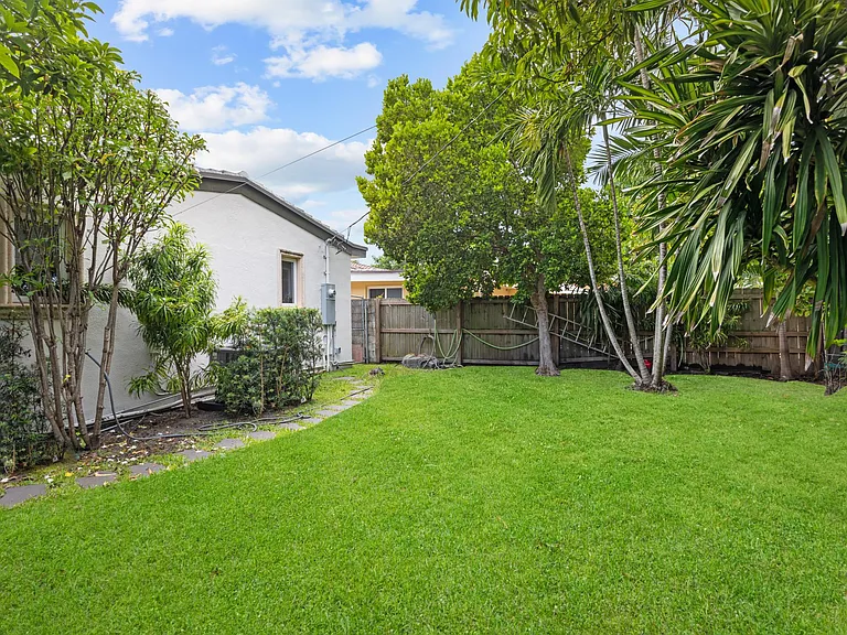 6921 Trouville Esplanade — Photo 36