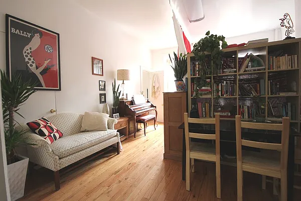 Rented by Bold New York | media 19