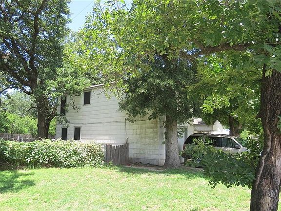 3rd image of 304 Charles St