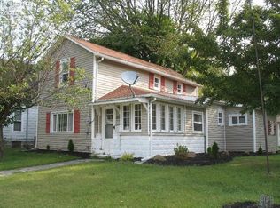 122 Mechanic St, Clyde, OH 43410
