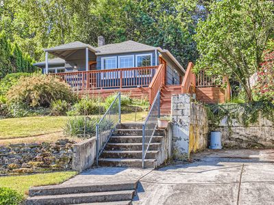 3720 SW Iowa St, Portland, OR, 97221