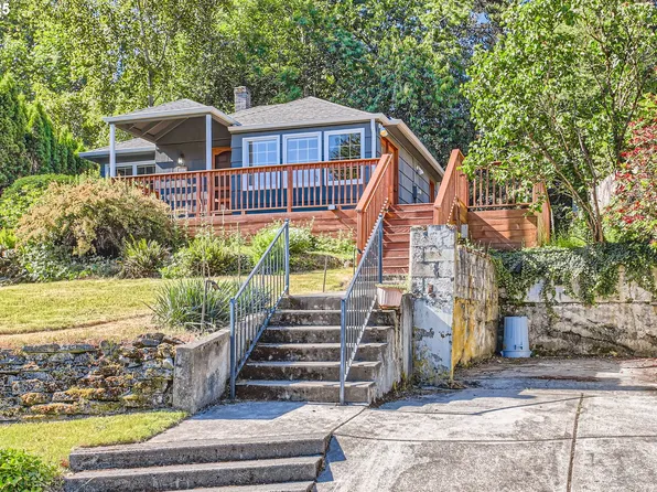 3720 SW Iowa St, Portland, OR 97221