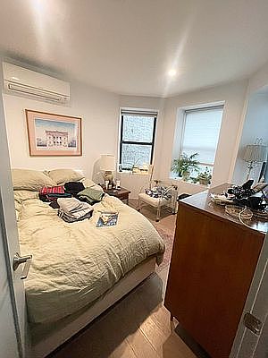 2nd image of 287 Hawthorne St #3B