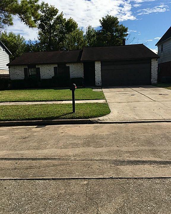 1st image of 462 Woodrail Dr