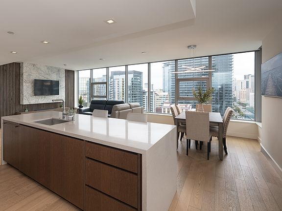 2nd image of 1388 Kettner Blvd Unit 2006