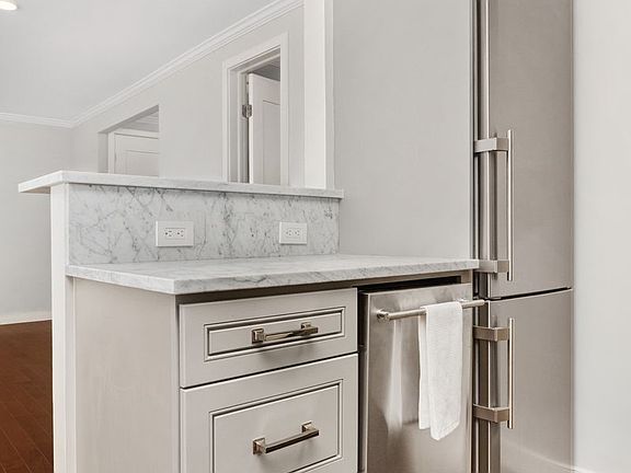 4th image of 505 E 82nd St APT 1F