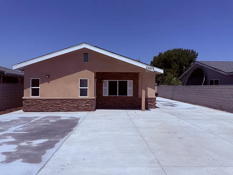 3047 Frazier St #B — Photo 2