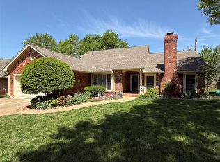 2401 Stonehenge Dr, Edmond, OK 73034