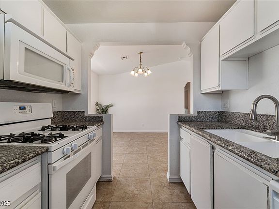 4th image of 6808 Elm Creek Dr Unit 203