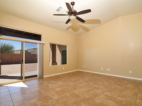 3rd image of 5671 E 38th Pl