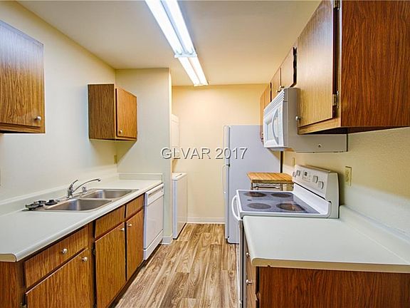 5th image of 1303 Darlene Way APT 404A