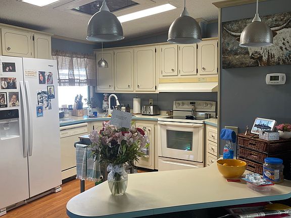 3rd image of 482 Bimini Cay Cir