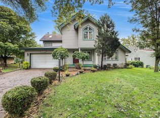 2861 Grant Dr, Ann Arbor, MI