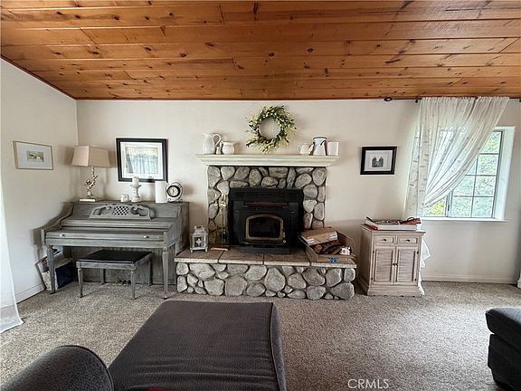 5th image of 22198 Pine Dr