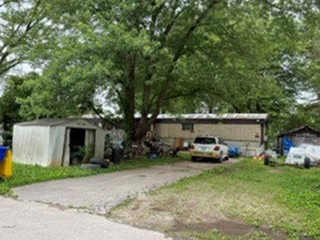 2nd image of 138 Mapleleaf Dr Lot 76