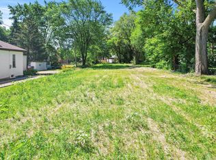 3245 W 97th St, Evergreen Park, IL 60805