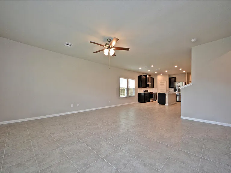 1015 Modesto Dr — Photo 12