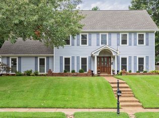 2923 Cross Country Dr, Germantown, TN 38138