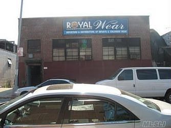 2nd image of 204 25th St