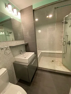 Rented by R New York | media 15
