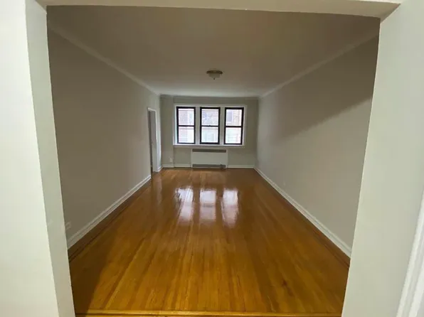 76-10 34th Avenue image 1 of 8