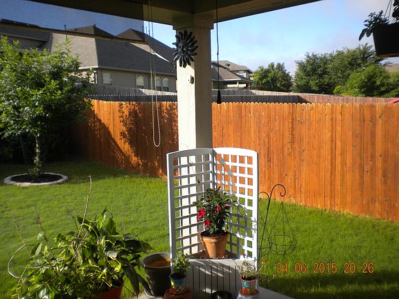 4th image of 915 Clear Springs Holw