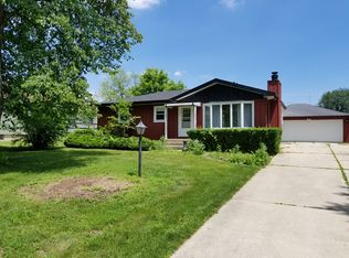 307 Village Rd, Willowbrook, IL 60527