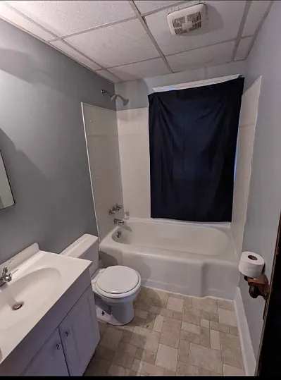 760 E 11th St #2W — Photo 9