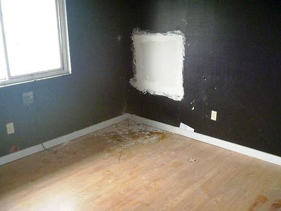 4th image of 540 E Mead St