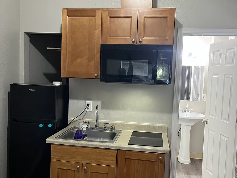 2575 NW Glencoe Rd #B — Photo 5