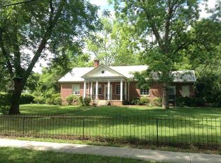 11 Bonner St, Due West, SC 29639