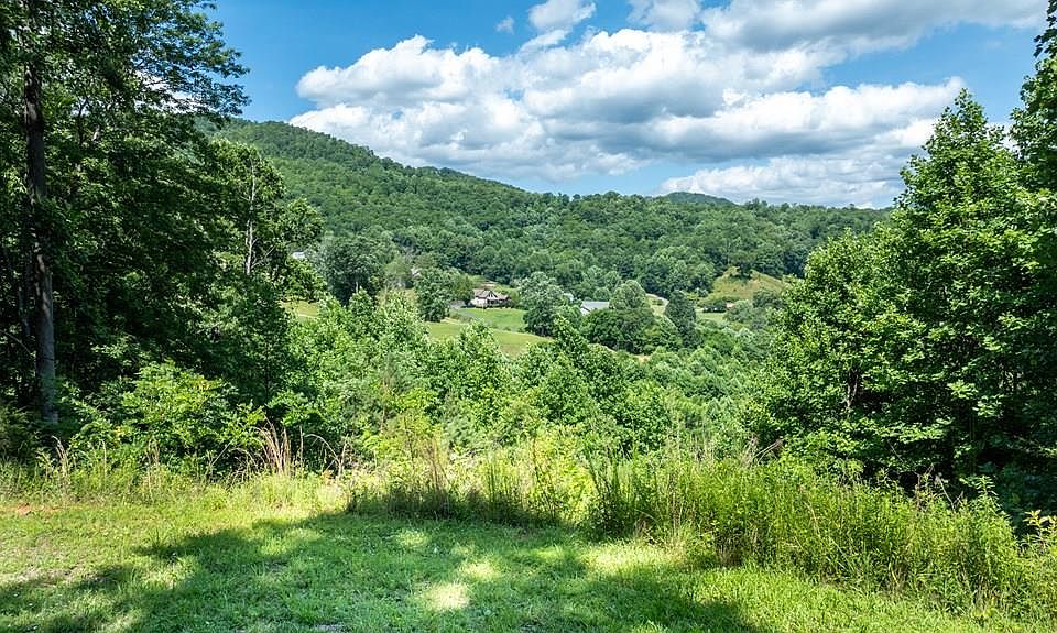 1st image of 14 Mane Loop Rd