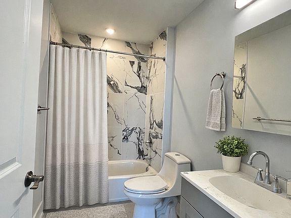 5th image of 4140 W Girard Ave #7