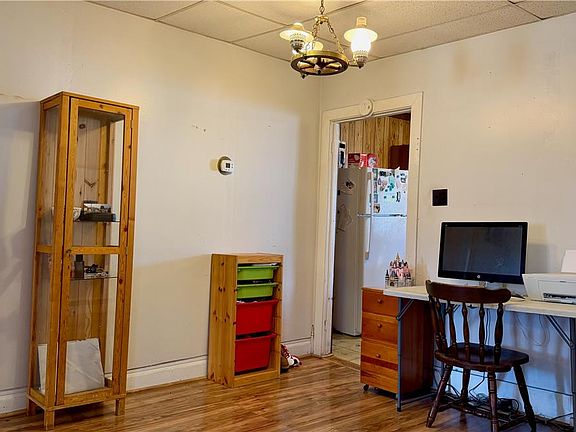 5th image of 220 S 4th St