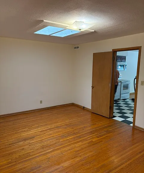 Large Bedroom