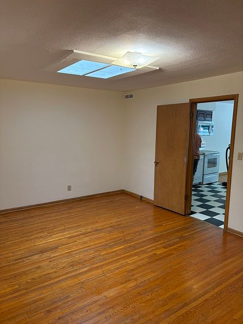 Large Bedroom