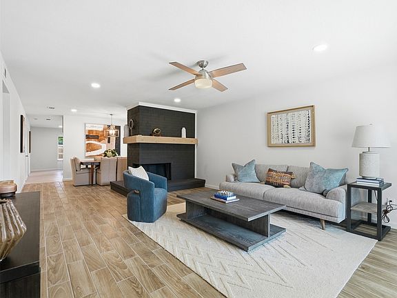 5th image of 2409 Raintree Dr