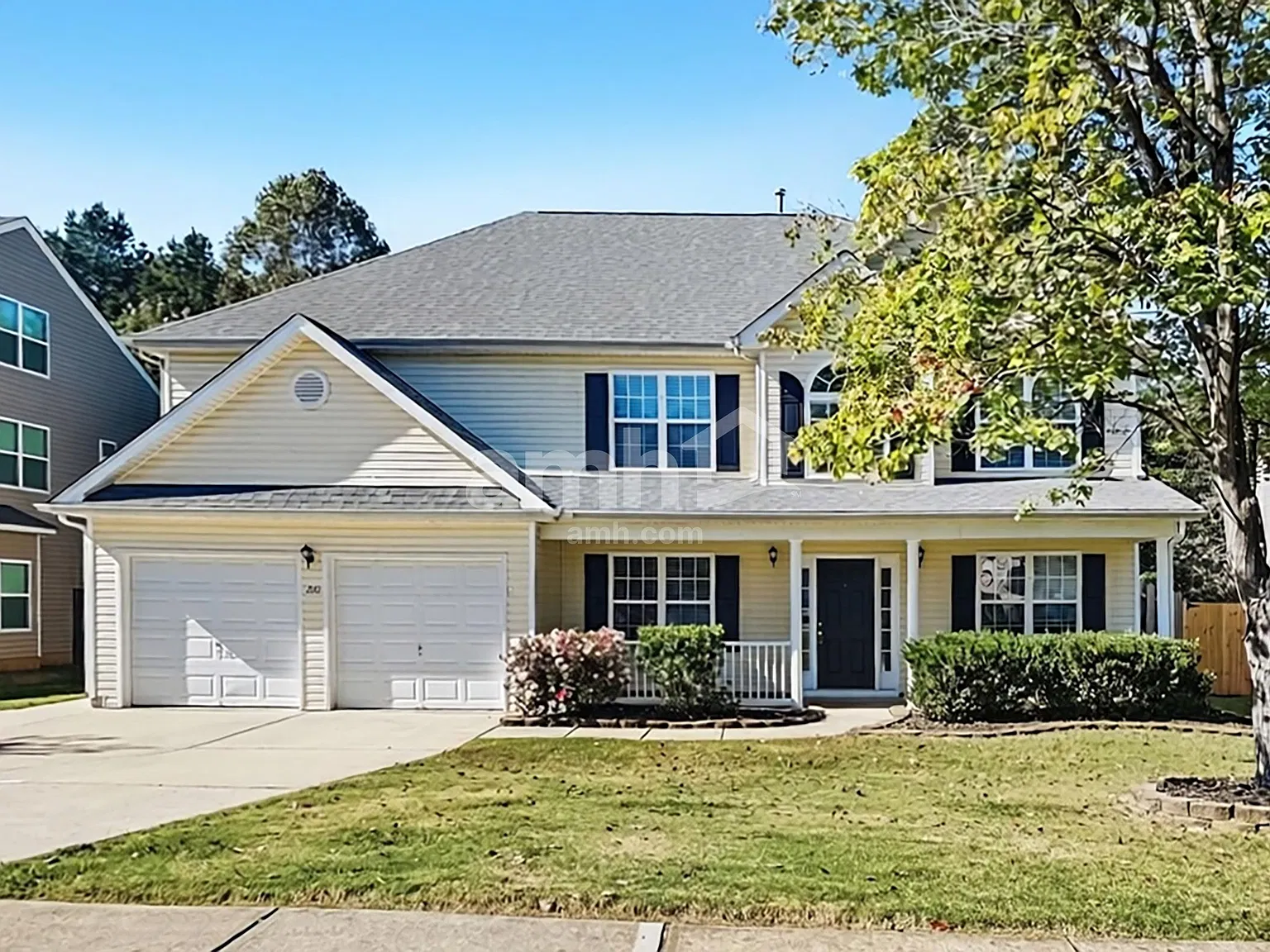 5 bed, 3.0 bath, 2722 sqft, $2,620 — Photo 1