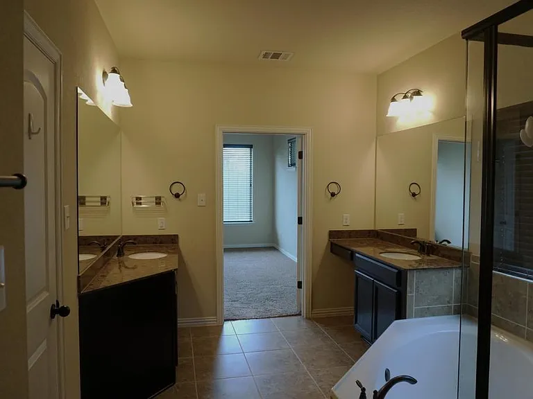 2925 Pawtucket Rd — Photo 20