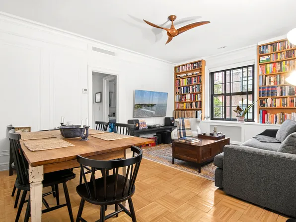 205 Hicks Street 2B image 3 of 7