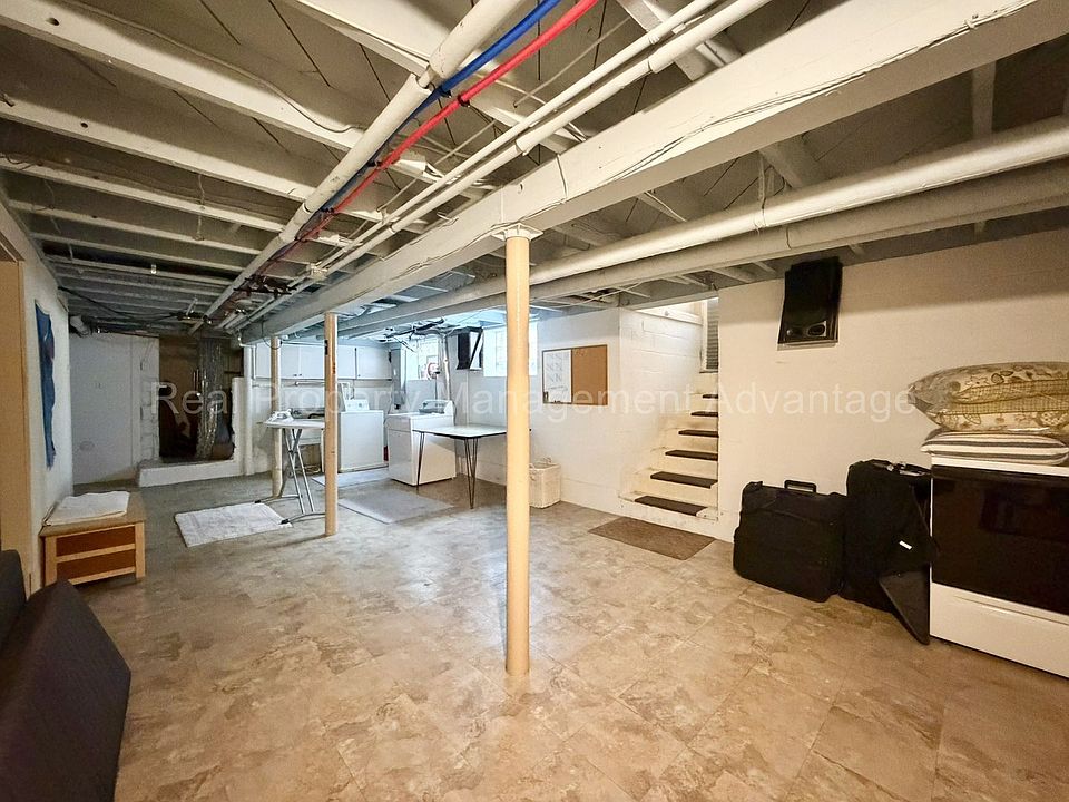 1622 Crooks Rd, photo 23