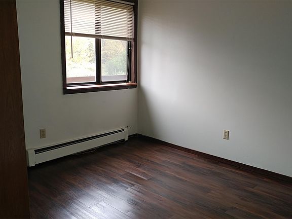 5th image of 1877 Turner Blvd APT J
