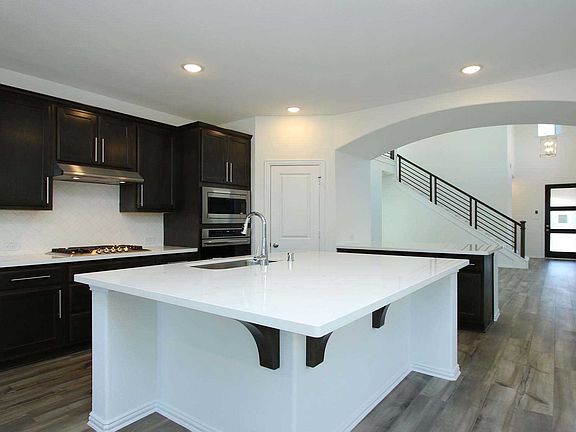 2nd image of 10611 Dolce Ln