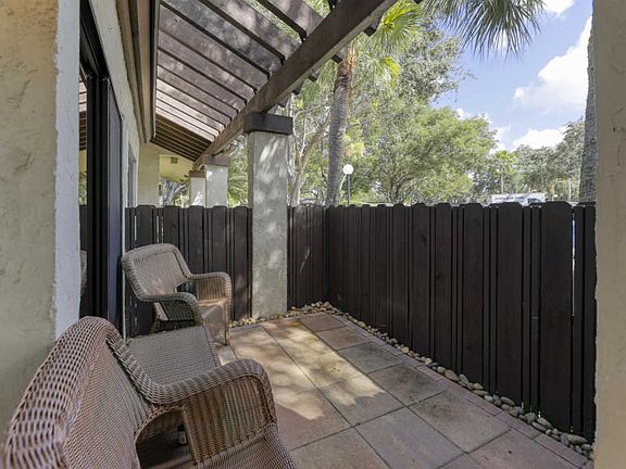 5th image of 4549 Carambola Cir S #27254