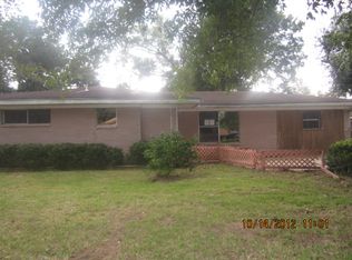 1075 Palermo Dr, Beaumont, TX 77705