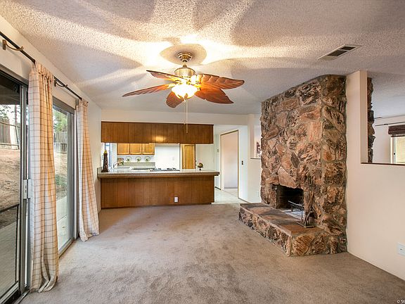 5th image of 1150 Avocado Ave
