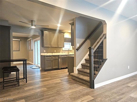 3rd image of 30018 Truman Ave