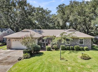 11 Trachelle Ln, Charleston, SC 29407