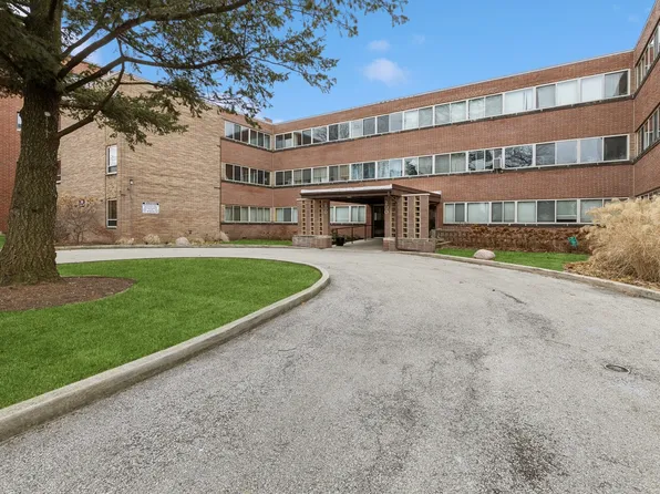 200 Ridge Ave APT 2J, Evanston, IL 60202
